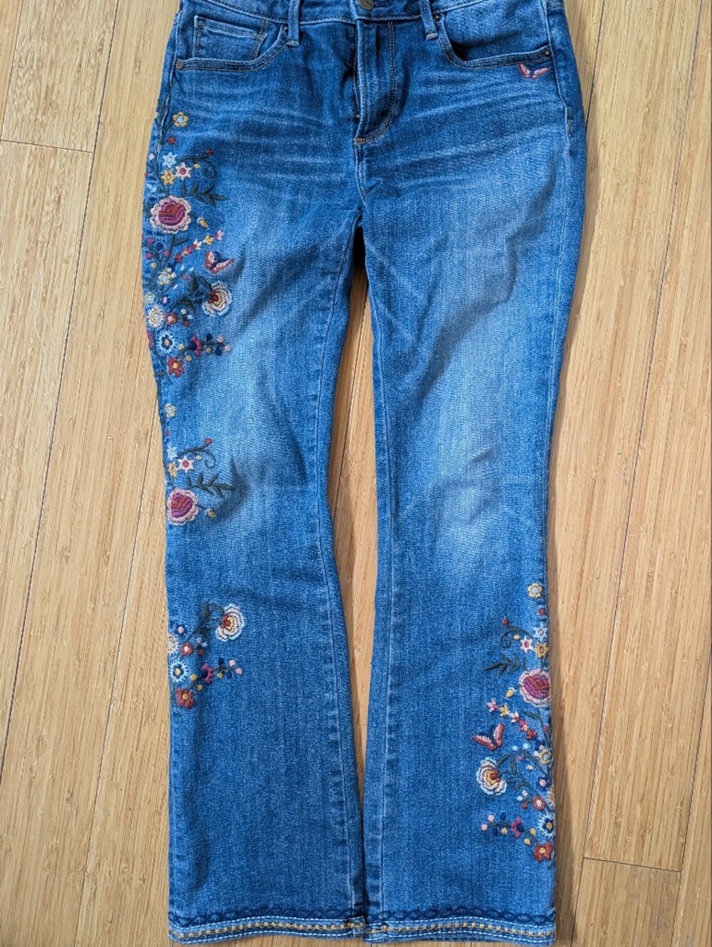 Driftwood Blue Jeans, Bootcut, Embroidered, Like New, Kelly, Waist 27 - Picture 2 of 13